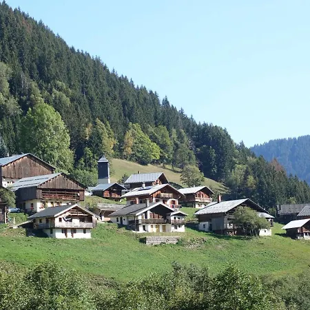 Areches-beaufort : Appt 6-8 Pers, Terrasse, Confort, Avec Wi-fi Et Parking - Fr-1-342-271 Apartment *